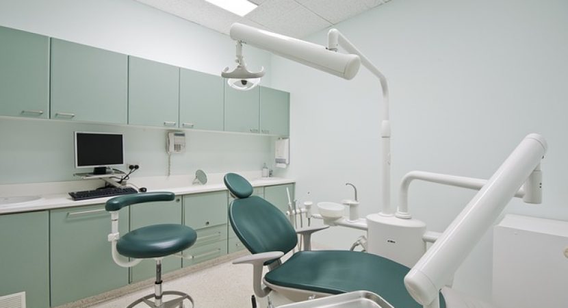 Oferta implanturi dentare